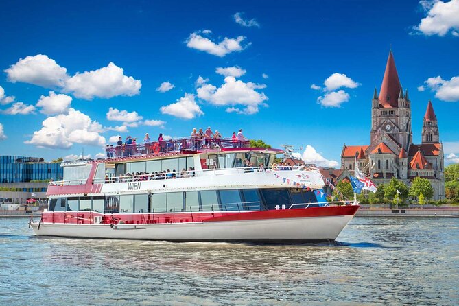 24-hour Hop-On Hop-Off with Ferris Wheel and River Cruise - Route choice is everything: avoid the wrong bus