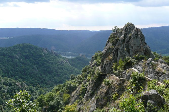 4-Hour Private Alpine Hiking Tour 'In the footsteps of king Lionheart' - Above the Danube: Wachau Views and the Lionheart Connection