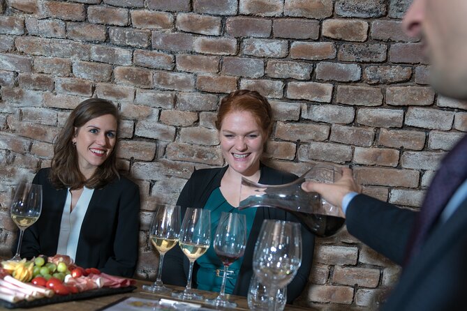 Austrian Wine Tasting - The two-hour flow: six wines, guided stories, and real Q and A