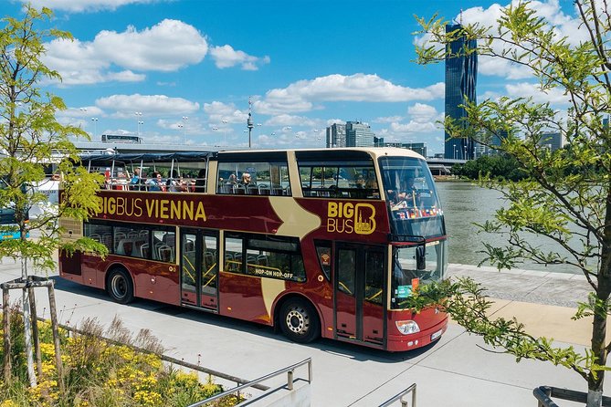 Big Bus Vienna Hop-On Hop-Off Sightseeing Tour - Timing and traffic: why your loop might feel longer than advertised
