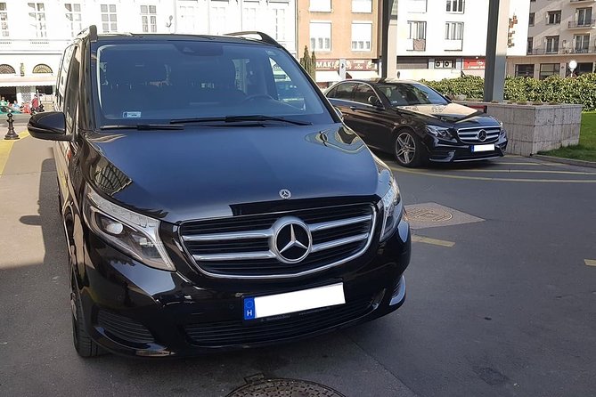 Budapest to Vienna Private Transfer in a Luxury Car - The point of a private transfer: less hassle, more control