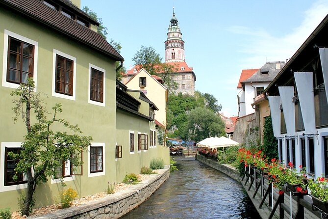 Cesky Krumlov Small-Group Day Trip from Vienna - Weitra: a medieval-feeling town break, not a checklist trap