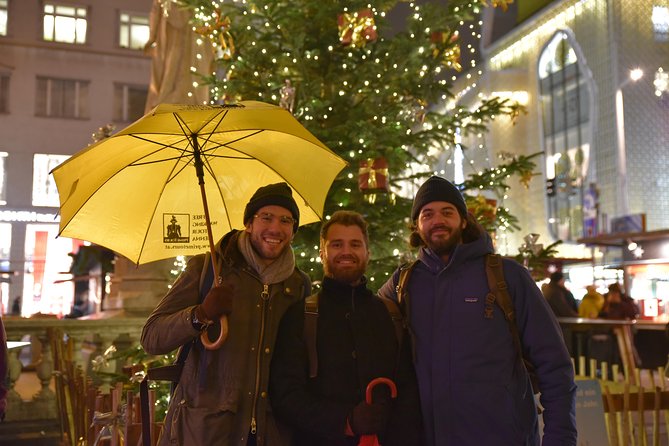 Christmas Market Vienna Tour - Stop 3: MuseumsQuartier Wien, alternative Christmas energy plus hot wine