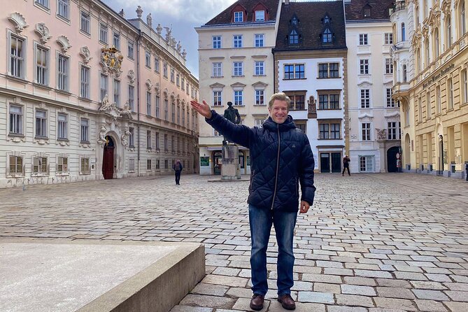 Exciting history tour and discovery of Vienna's secrets - Stephansdom: Where Medieval Vienna Still Shows Up