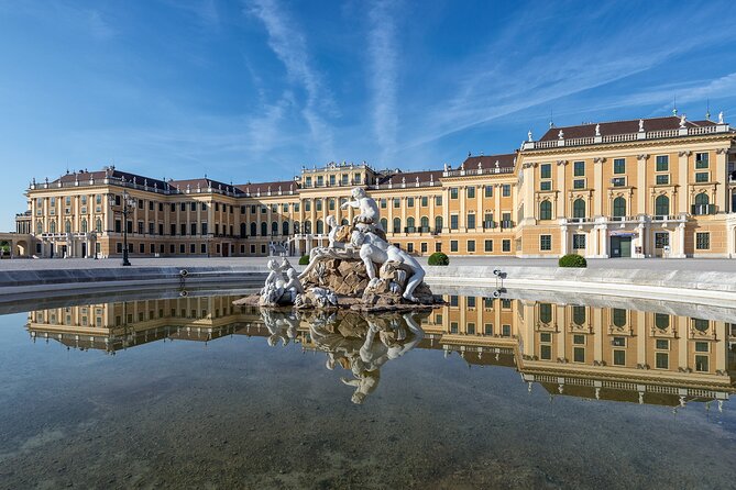 Exclusive Evening at Schönbrunn Palace: After-Hours Audiotour, Dinner, Concert - Entering Schönbrunn: the audio tour stops that matter