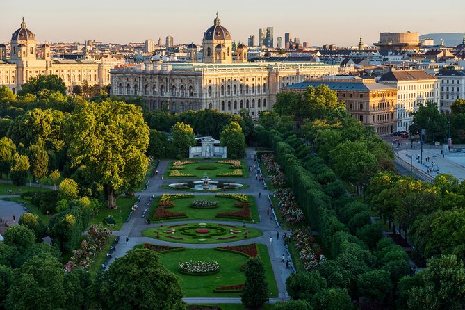 Exclusive Vienna Old Town Highlights Walking Tour (max. 6 persons) - Key highlights to look for