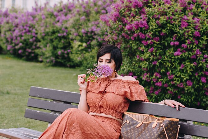 Experience Vienna with a local professional photographer - Stop 2: Schönbrunn Palace exterior portraits with regal façade detail