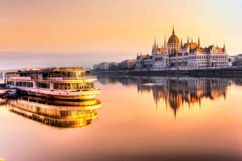 From Vienna: Budapest Group Day Trip - Castle District walking time: Baroque streets, Fisherman’s Bastion, and Ruszwurm