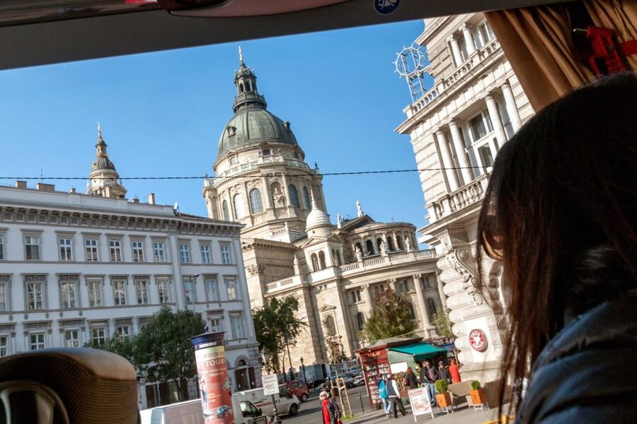 From Vienna: Guided Day Trip to Budapest - Budapest by Bus Tour: Danube Views and the City Layout in 90 Minutes