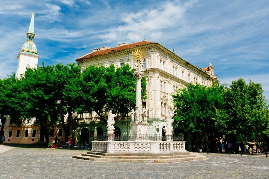 From Vienna: Guided Tour to Bratislava with Speed Boat Ride - Coach From Vienna: Comfort, Pickup Timing, and Meeting Points