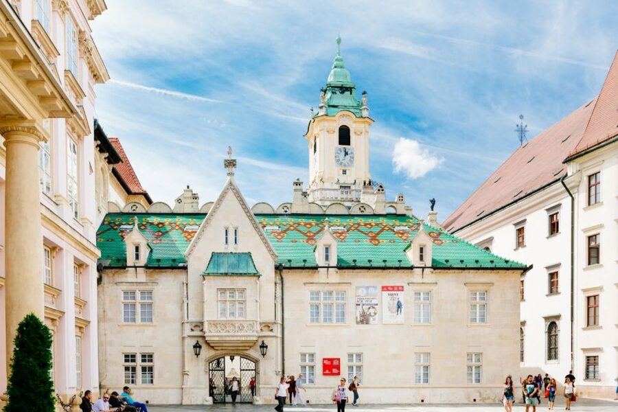 From Vienna: Guided Tour to Bratislava with Speed Boat Ride - Should You Book This Vienna to Bratislava Day Trip?