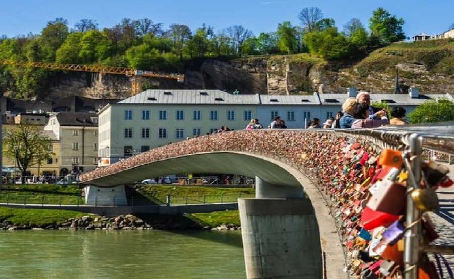 From Vienna: Melk, Salzburg, and Hallstatt Private Tour - Crowd Control and Photo Tips That Make It Feel Less Rushed