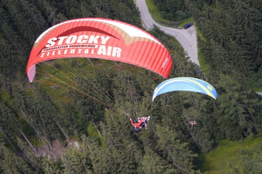 Fügen: Early Bird Superhigh Flight - The Cable Car Lift: Why the Wait Is Part of the Day