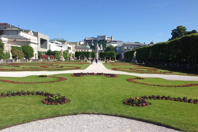 Fully private - SALZBURG, HALLSTATT & MELK ABBEY! - Salzburg Altstadt: A Guided Old Town Walk With Context
