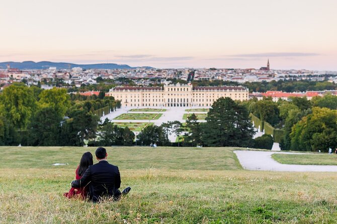 Guided Photoshoot Experience in Wien - The Shopping Streets Shot Plan: Graben and Kohlmarkt