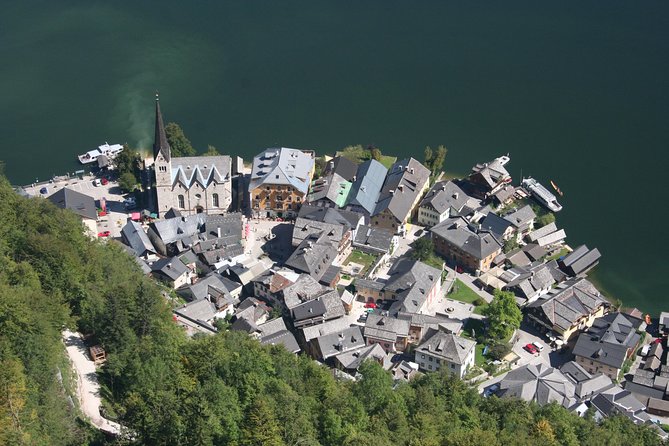 Hallstatt Guided Day Trip from Vienna With Boat Ride Option - Hallstatter See Skywalk vs. lake boat ride (2025-2026)