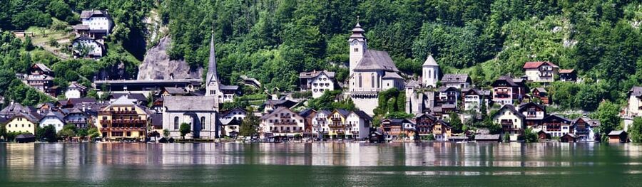 Hallstatt, St Gilgen Private Tour From Salzburg - Lake Hallstatt boat trip: when the extra €15 is worth it