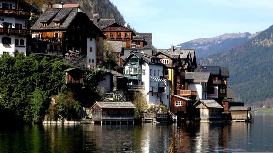 Hallstatt, St.Gilgen,St Wolfgang Salzkammergut from Salzburg - St. Wolfgang: serene village vibes and a food break that makes sense