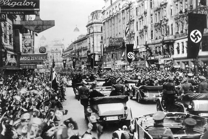 Historical Hitler Walking Tour of Vienna - The art school stop that adds context to Hitler’s early years