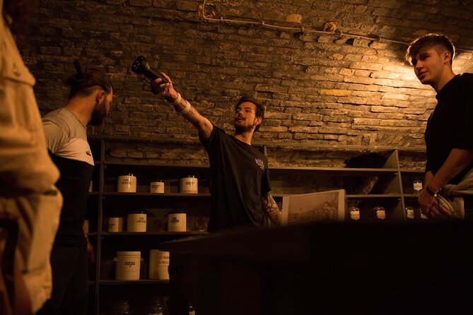 Historical Pharmacy Cellar Guided Tour - Timing and pacing: 1 hour is just right