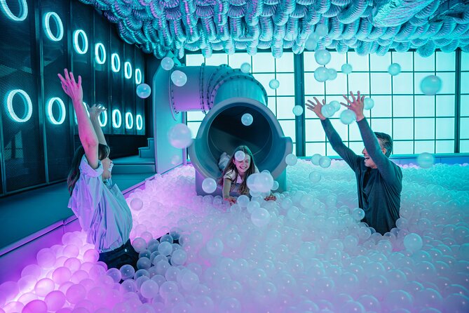 Ikono Vienna an Immersive Experience - Laser-light scenes, silver balloons, and classic games