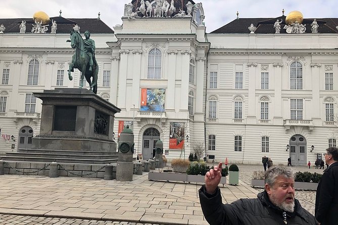 Introducing Vienna Walking Tour: The Capital of the Habsburgs - Start at Michaelerplatz, then straighten out your Vienna map