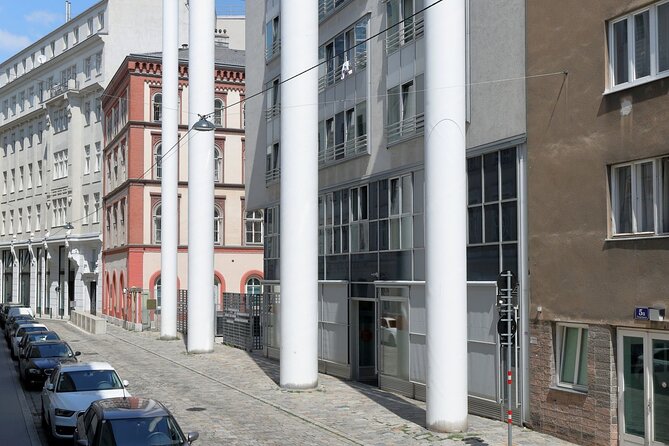 Jewish Vienna Walking Tour - Stop 2: Nestroyhof Hamakom and Yiddish Theater in Modern Vienna
