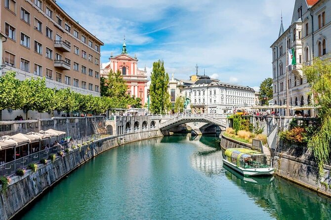 Ljubljana and Lake Bled private day tour from Vienna - Getting Started: Vienna Hotel Pickup at 7:00 am