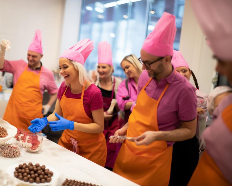 Mozart Kugel Workshop - Part 1: Hazelnut core, pistachio layer, marzipan shaping