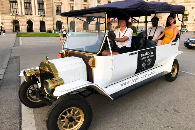 ( Night Tour ) With Private Guide + wine or prosecco - Language and Family Travel: English Is the Default