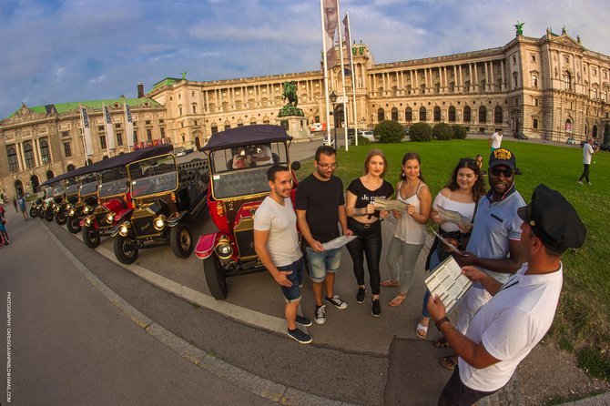 ( Night Tour ) With Private Guide + wine or prosecco - Price and Value for a Group of Up to 7