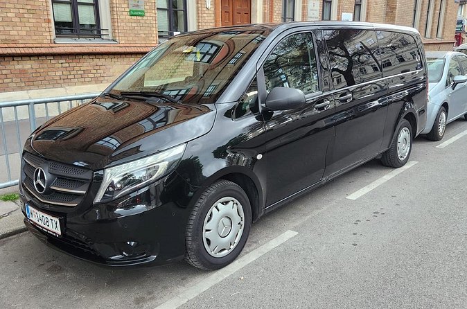 Private airport transfer in Vienna for up to 8 people in minibus - The 30-minute ride: what you get with the time you save