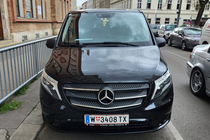 Private airport transfer in Vienna for up to 8 people in minibus - Who this private Vienna transfer is perfect for