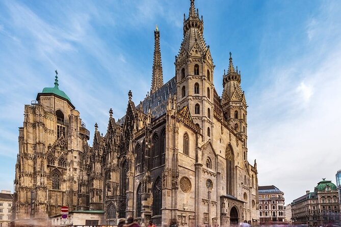 Private Bike Tour of Vienna Top Attractions & Nature - Bike-Ready Vienna: How the Tour Actually Feels On the Road