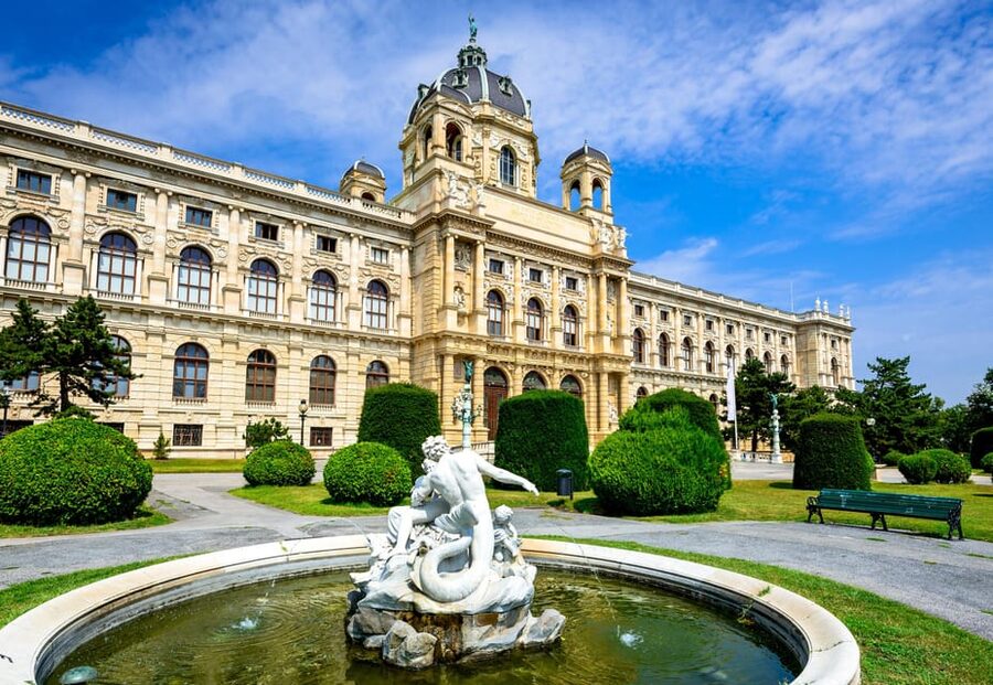 Private day trip from Budapest to Vienna and back - Value check: what $359 per person buys you
