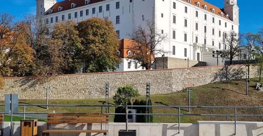 Private day trip to Bratislava from Vienna - Price and logistics: is $470 per group good value?