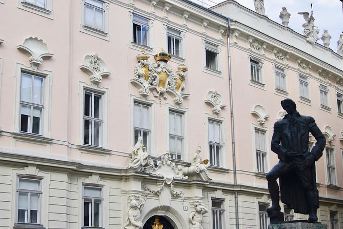 Private Jewish Walking Tour Vienna - Stop by stop: from University landmarks to Judenplatz