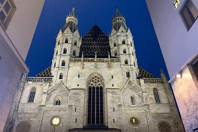 Private Spooky Vienna Ghost Tour - Plague Column: how Vienna marks fear in stone