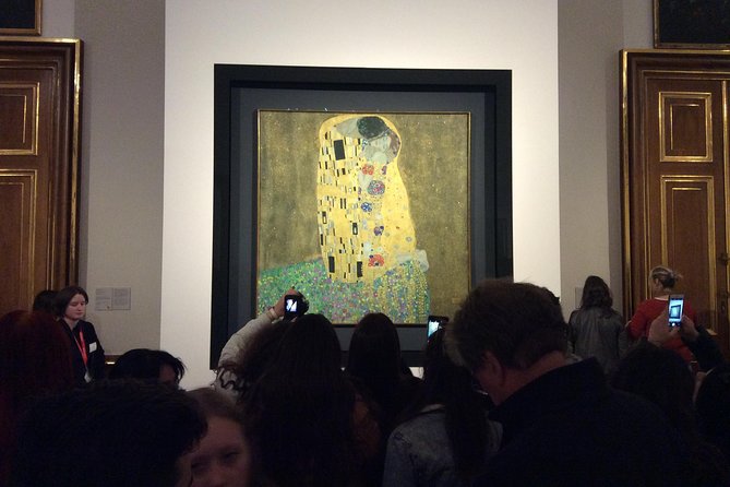 Private Themed Tour of the Belvedere with an Art Historian: "The Kiss" by Gustav Klimt: how it became the Symbol of the Viennese Art - The themed part: how the guide connects The Kiss to Viennese symbolism
