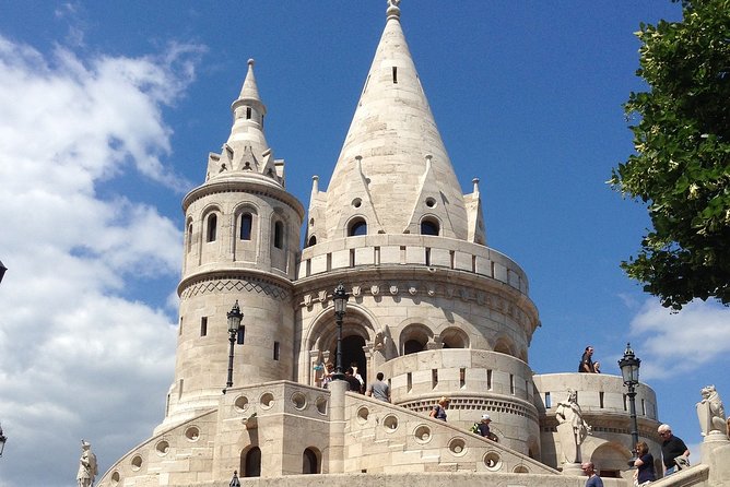 Private tour of Budapest with transfer from Vienna, Local Guide - Vienna to Budapest in One Day, the car part matters