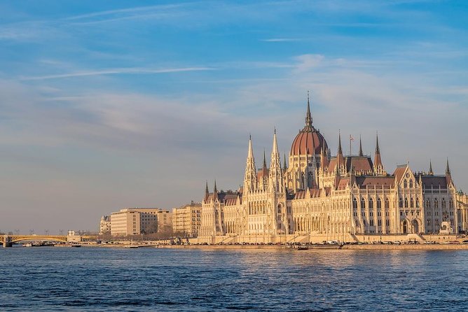 Private Transfer from Vienna to Budapest with 2 hours for sightseeing - Key Highlights Worth Noticing