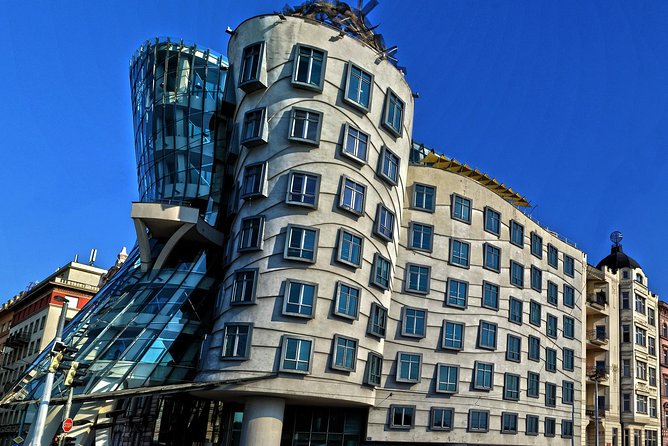 Private Transfer from Vienna to Prague, Hotel-to-hotel, English-speaking driver - A Realistic Way to Plan Stops, Food, and Breaks