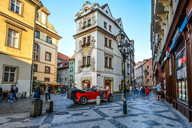 Private Transfer from Vienna to Prague with Stop in Hluboká or Český Krumlov - What You Really Get In the Car (Sedan, MPV, VAN)