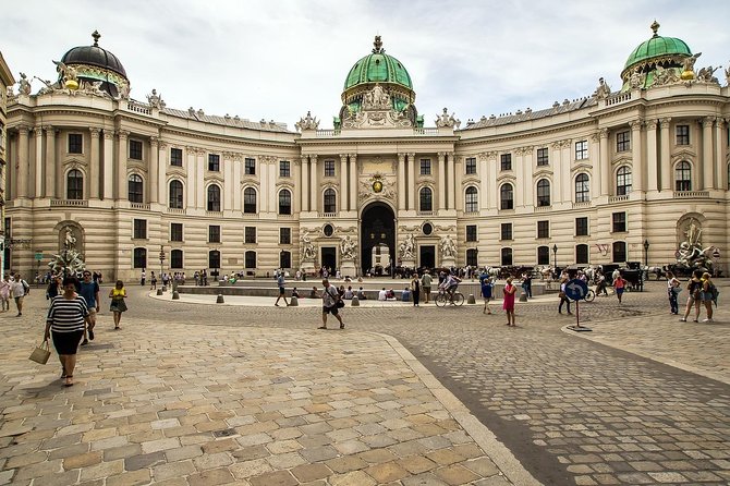 Private Vienna Historical Landmarks Tour - Belvedere Palace and Schönbrunn: two palaces, one short-stay strategy