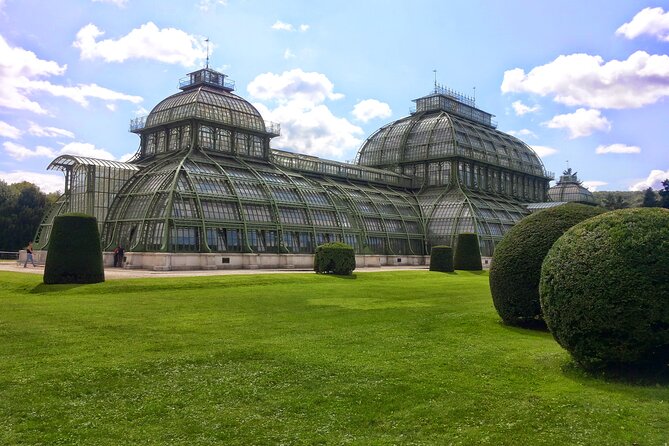 Private Vienna Sightseeing Tour matching to personal Interests - Belvedere gardens: fast access to baroque beauty and a major treaty moment