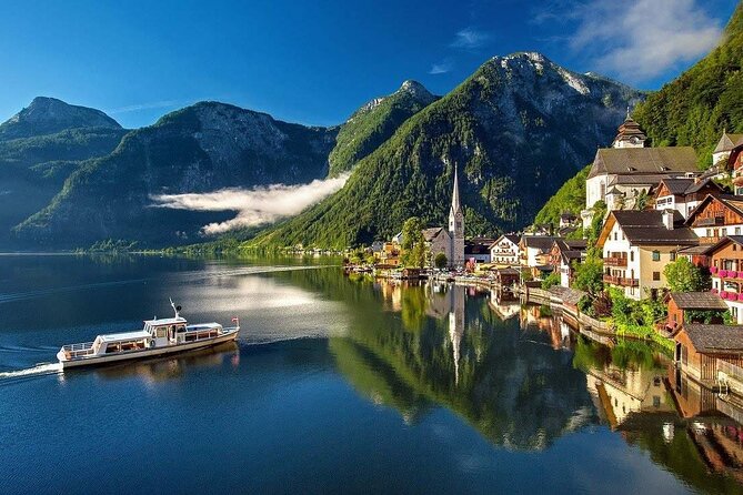Private Walking Tour of Hallstatt Churches with a Pro Guide - Timing and Pace for a 2 Hour Hallstatt Loop