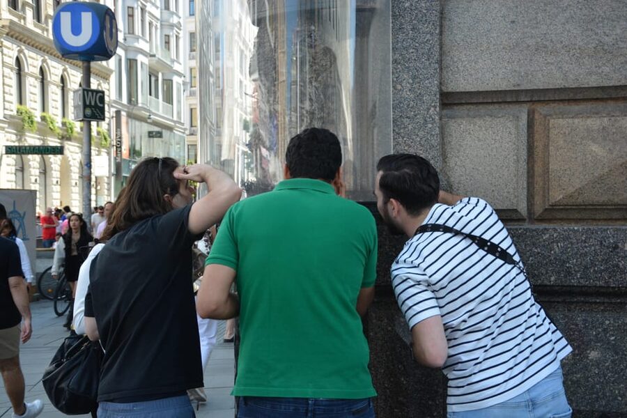 Riddle Tour: Explore the Hidden Gems of Vienna - The Basilisk answer: solving the mystery behind the story