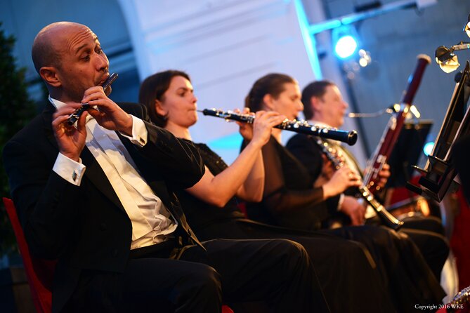 Schönbrunn Palace Concerts in Vienna - Sound, Heat, and Crowd Energy: The Stuff That Matters