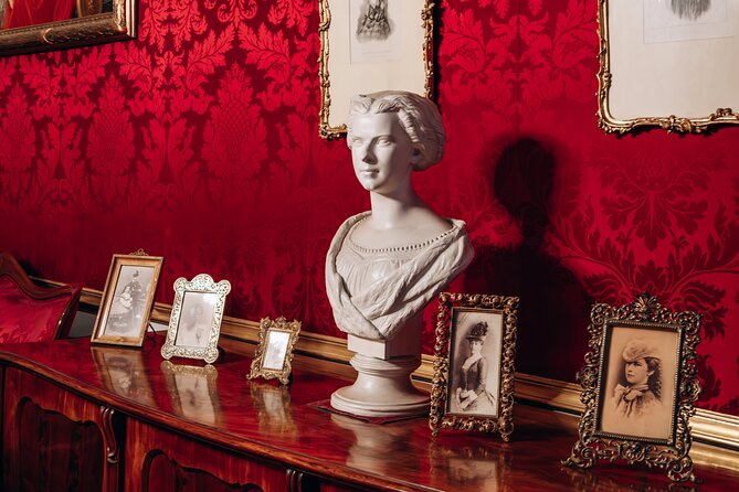Skip-the-Line Empress Sisi Museum, Hofburg & Gardens Tour - Ending at Josefsplatz, Where Your Walking Loop Closes