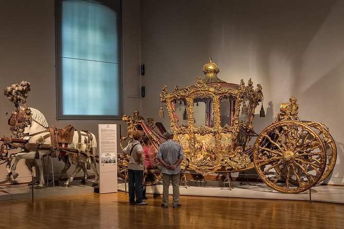 Skip the Line:Imperial Carriage Museum by Schönbrunn Kaiserliche Wagenburg Wien - Finding your way in near Schönbrunn Palace